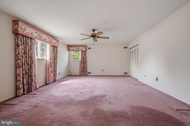 1337 MARK DR, West Chester, PA 19380