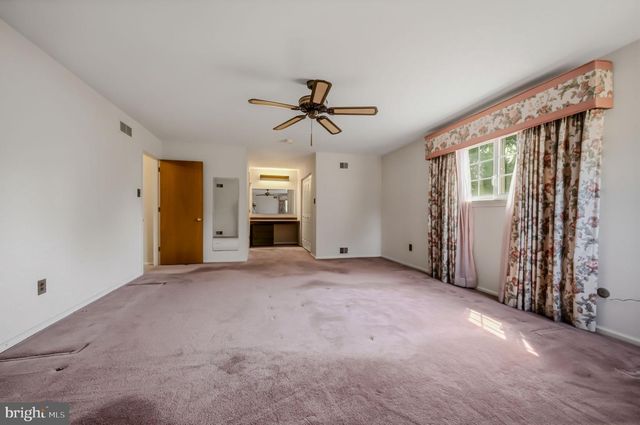 1337 MARK DR, West Chester, PA 19380