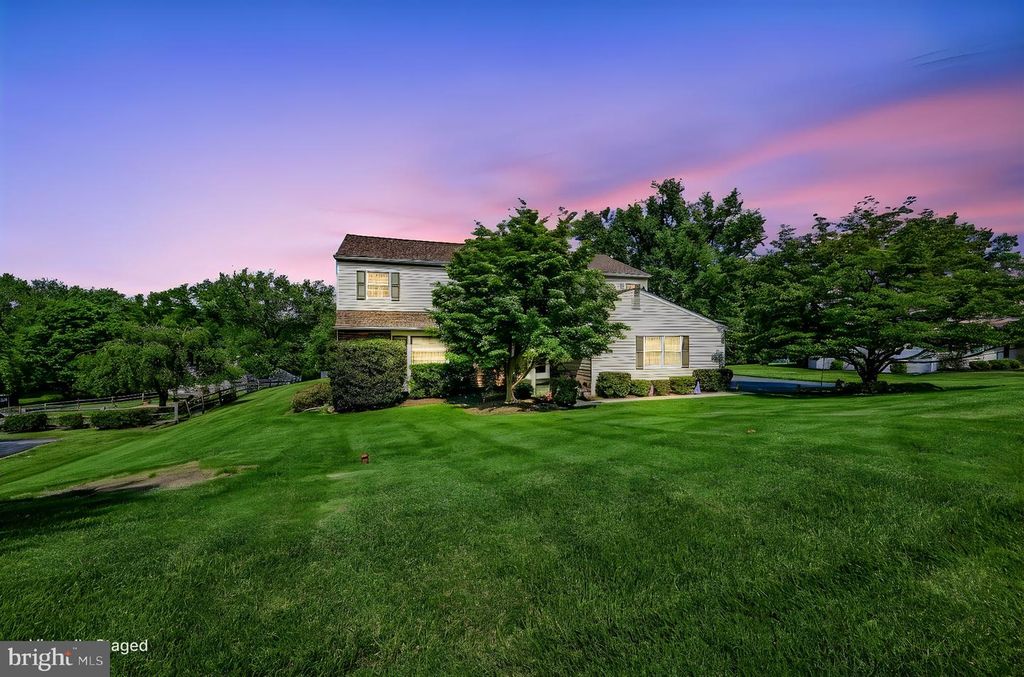 1337 MARK DR, West Chester, PA 19380