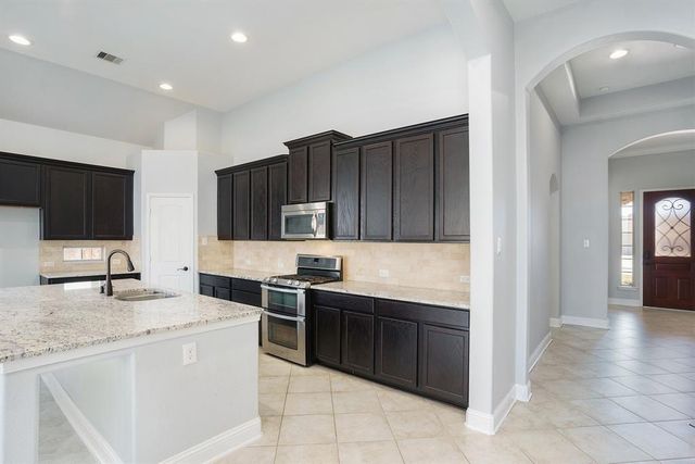 4813 Loures Lane, League City, TX 77573