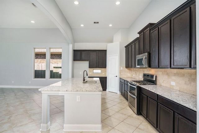 4813 Loures Lane, League City, TX 77573