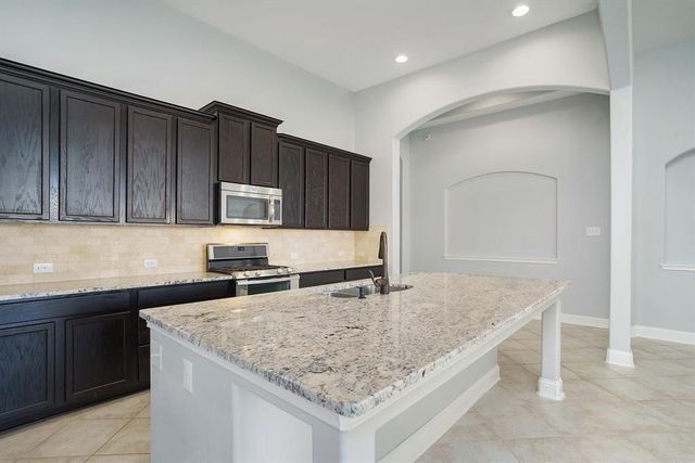 4813 Loures Lane, League City, TX 77573