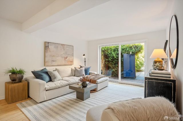 44 Collingwood Street, San Francisco, CA 94114