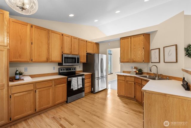 14527 62nd Drive SE, Everett, WA 98208