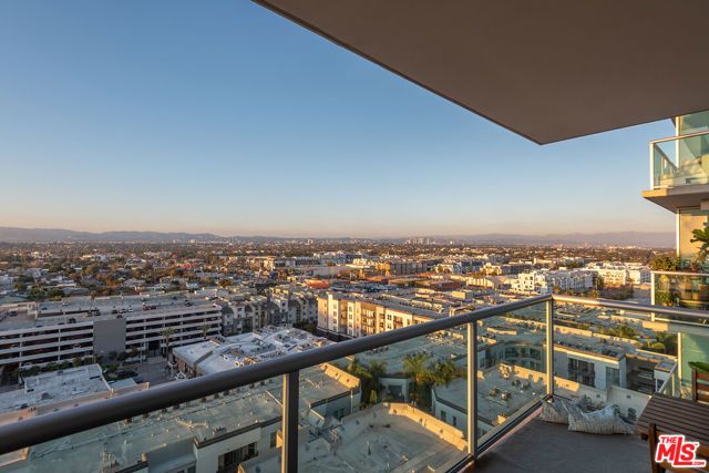 13700 Marina Pointe Drive 1520, Marina Del Rey, CA 90292