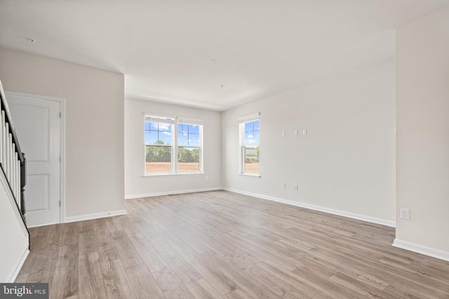 725 COMPASS WAY, Frederick, MD 21701