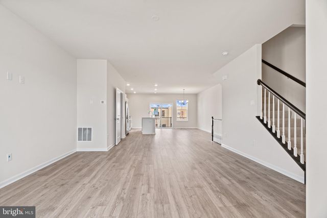 725 COMPASS WAY, Frederick, MD 21701