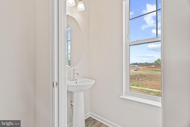 725 COMPASS WAY, Frederick, MD 21701