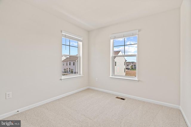 725 COMPASS WAY, Frederick, MD 21701