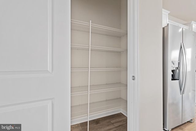 725 COMPASS WAY, Frederick, MD 21701