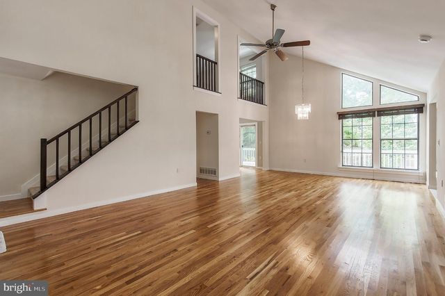 12 CHAMPLAIN CT, Manahawkin, NJ 08050