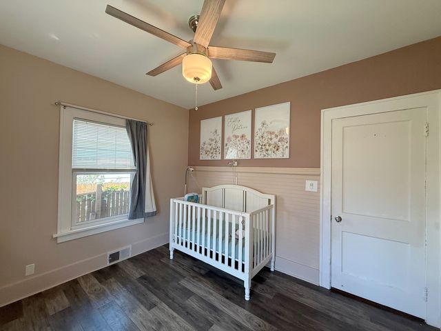 1113 E Central Park Avenue, Davenport, IA 52803
