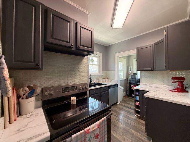 1113 E Central Park Avenue, Davenport, IA 52803