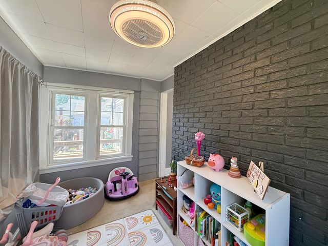 1113 E Central Park Avenue, Davenport, IA 52803