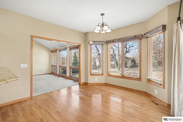 919 Rawhide Road, Papillion, NE 68046