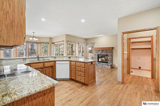 919 Rawhide Road, Papillion, NE 68046