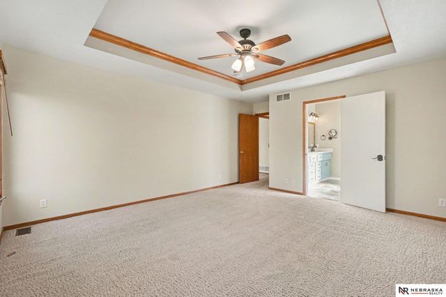 919 Rawhide Road, Papillion, NE 68046