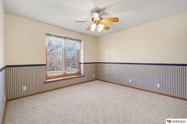 919 Rawhide Road, Papillion, NE 68046