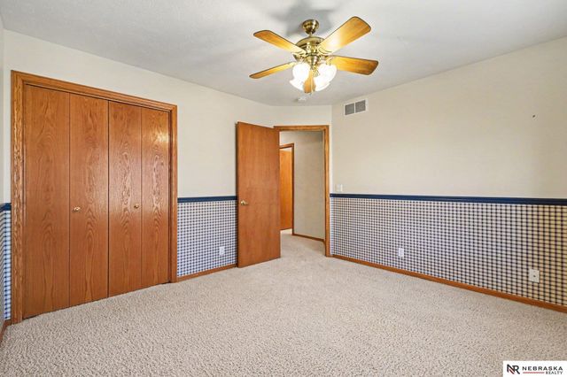 919 Rawhide Road, Papillion, NE 68046