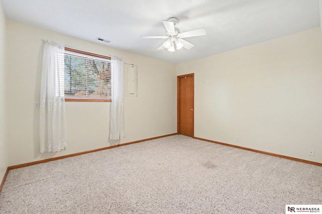 919 Rawhide Road, Papillion, NE 68046