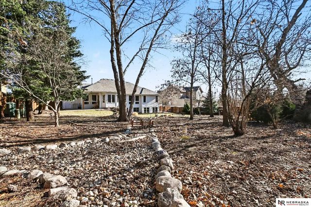 919 Rawhide Road, Papillion, NE 68046