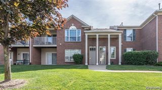 24208 Chesapeake Circle, Walled Lake, MI 48390