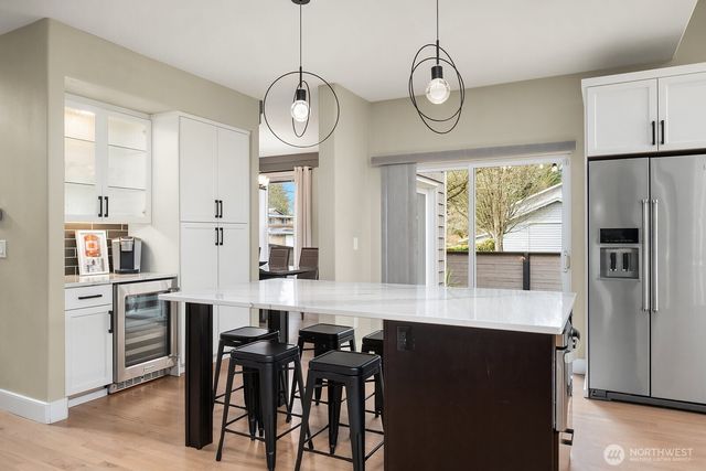 8406 NE 121st Place, Kirkland, WA 98034