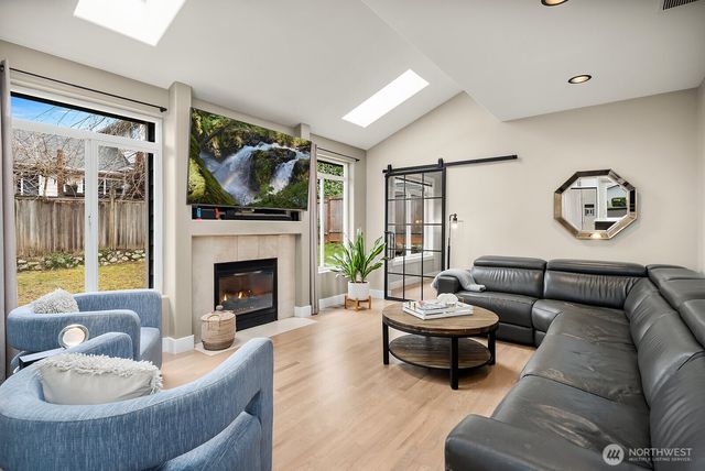 8406 NE 121st Place, Kirkland, WA 98034