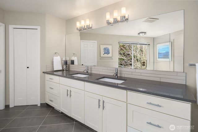 8406 NE 121st Place, Kirkland, WA 98034