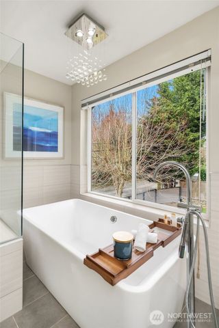 8406 NE 121st Place, Kirkland, WA 98034