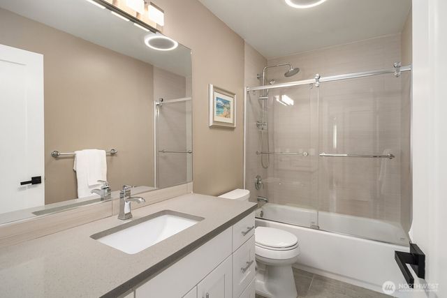 8406 NE 121st Place, Kirkland, WA 98034