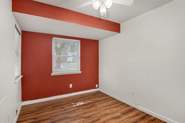 1202 Crane Drive, Euless, TX 76039