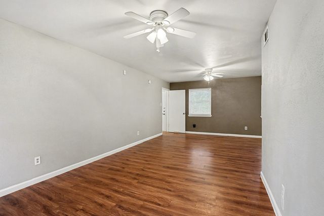 1202 Crane Drive, Euless, TX 76039