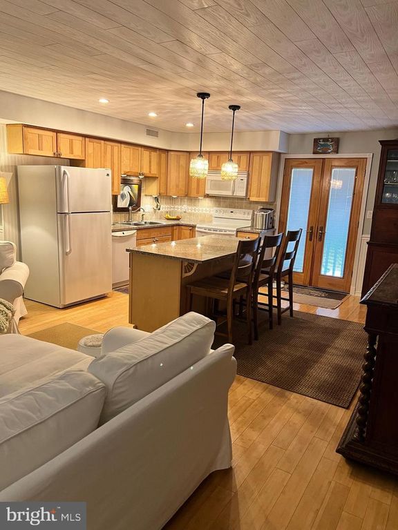 401-UNIT 9 15TH ST #9, Ocean City, MD 21842