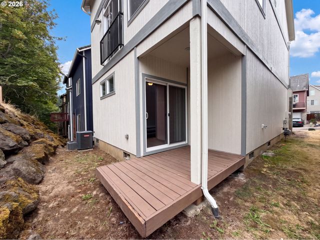 4735 Se PALADIN Ln, Hillsboro, OR 97123
