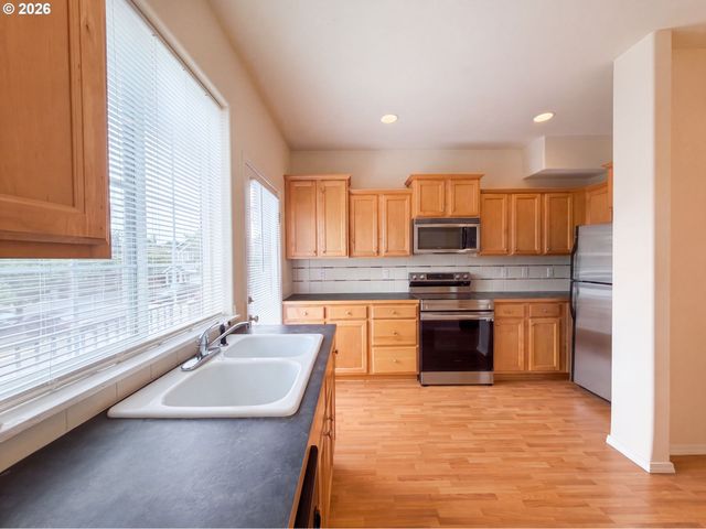 4735 Se PALADIN Ln, Hillsboro, OR 97123