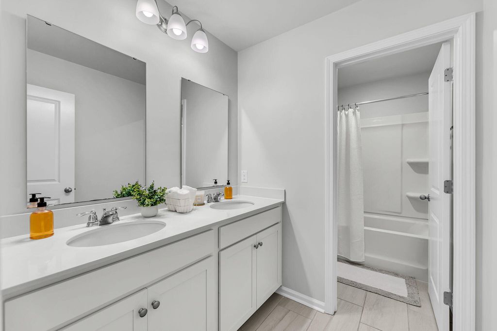 Image 29 of property listing at 3769 Sawmill Court, Mount Pleasant, SC 29466