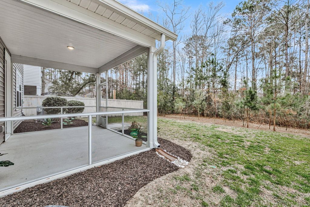 Image 40 of property listing at 3769 Sawmill Court, Mount Pleasant, SC 29466