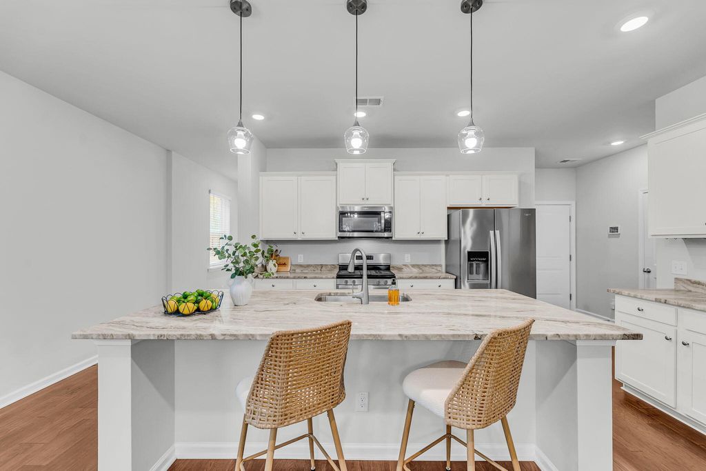 Image 9 of property listing at 3769 Sawmill Court, Mount Pleasant, SC 29466