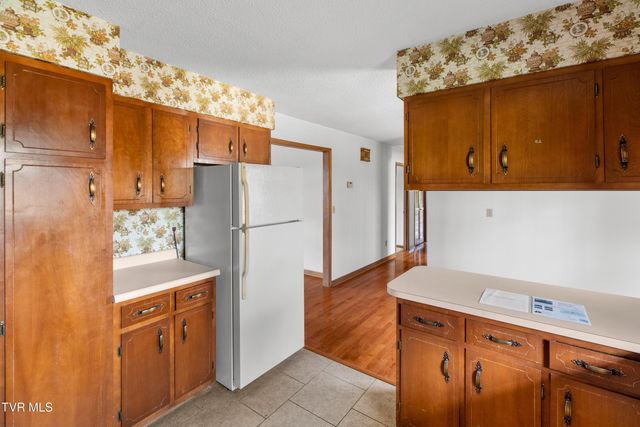 145 Kelli Lane, Tazewell, TN 37879