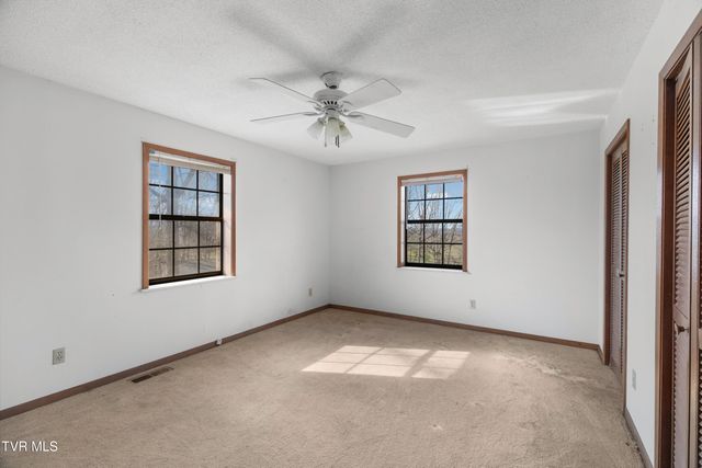 145 Kelli Lane, Tazewell, TN 37879