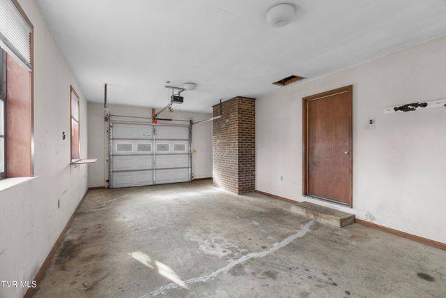 145 Kelli Lane, Tazewell, TN 37879