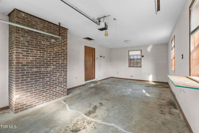 145 Kelli Lane, Tazewell, TN 37879