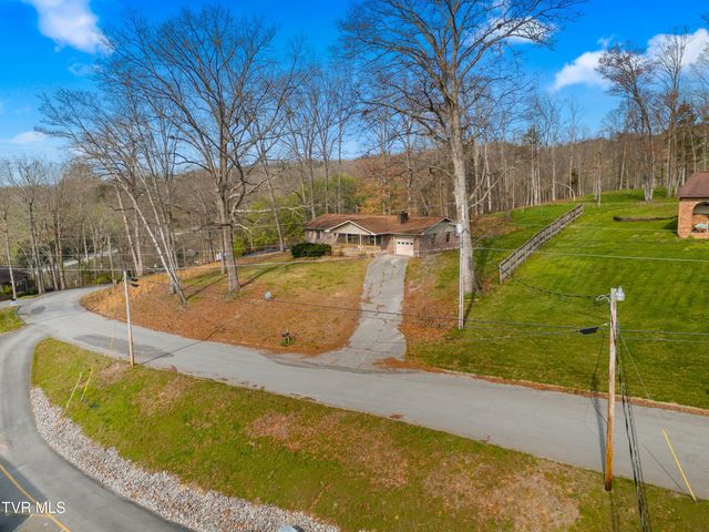 145 Kelli Lane, Tazewell, TN 37879