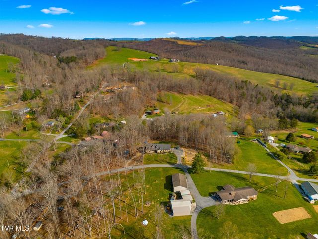 145 Kelli Lane, Tazewell, TN 37879