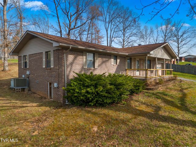145 Kelli Lane, Tazewell, TN 37879