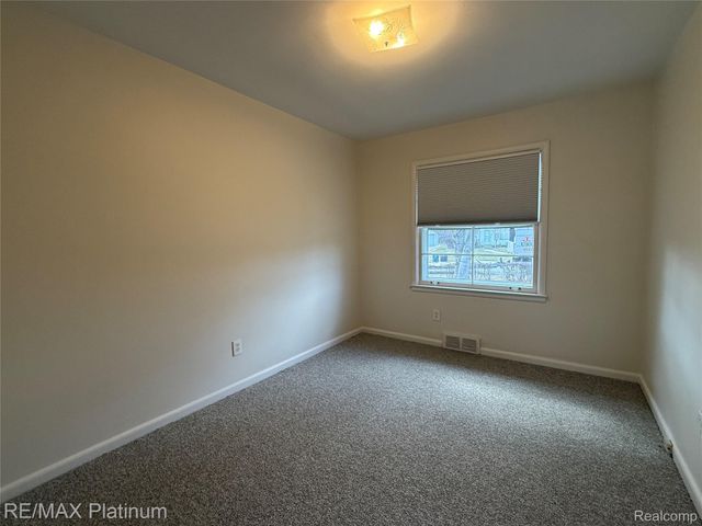 3830 Ravena Avenue, Royal Oak, MI 48073