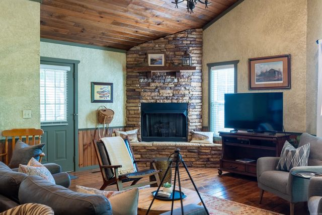 30 Old Ford Way, Heber Springs, AR 72543