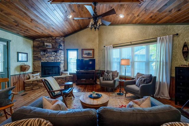 30 Old Ford Way, Heber Springs, AR 72543