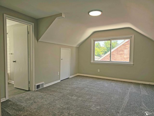 20308 Country Club Drive, Harper Woods, MI 48225